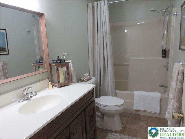 4613 cheryl Drive, Hanover Twp, PA 18017