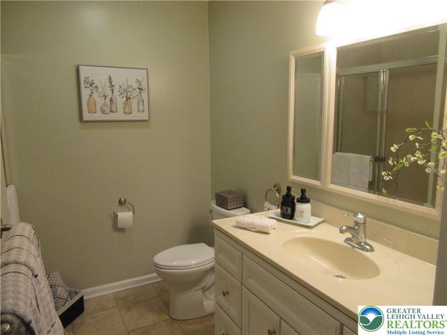 4613 cheryl Drive, Hanover Twp, PA 18017