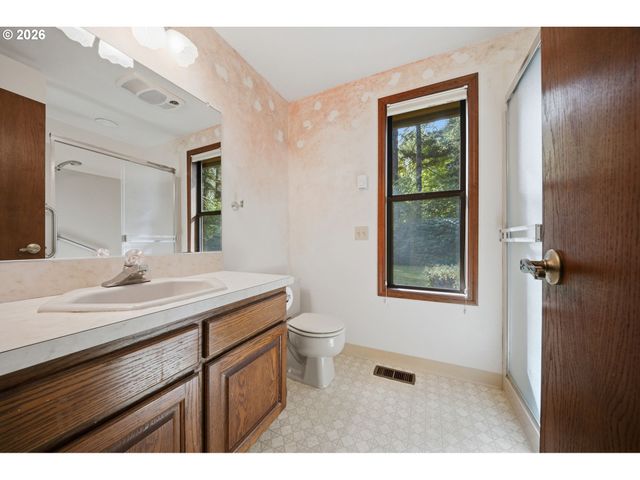 16101 Ne 183RD St, Brush Prairie, WA 98606