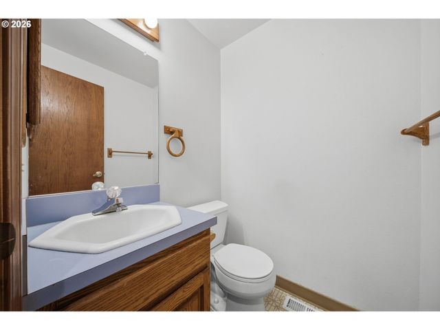 16101 Ne 183RD St, Brush Prairie, WA 98606