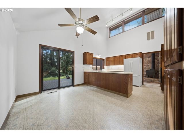 16101 Ne 183RD St, Brush Prairie, WA 98606