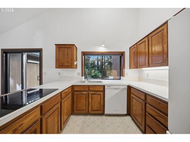 16101 Ne 183RD St, Brush Prairie, WA 98606