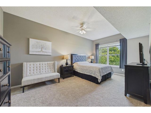 1240 County Road D #3, Maplewood, MN 55109
