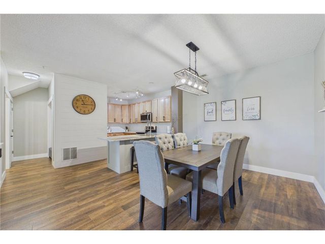 1240 County Road D #3, Maplewood, MN 55109
