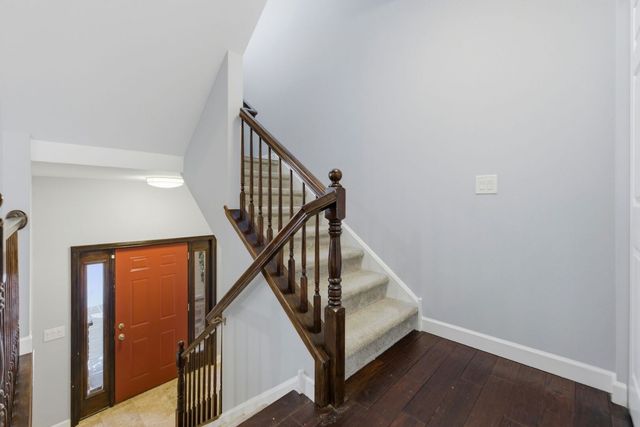 218 Goldenrod Drive 218, Elgin, IL 60124