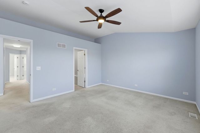 218 Goldenrod Drive 218, Elgin, IL 60124