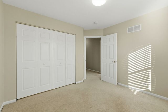 218 Goldenrod Drive 218, Elgin, IL 60124