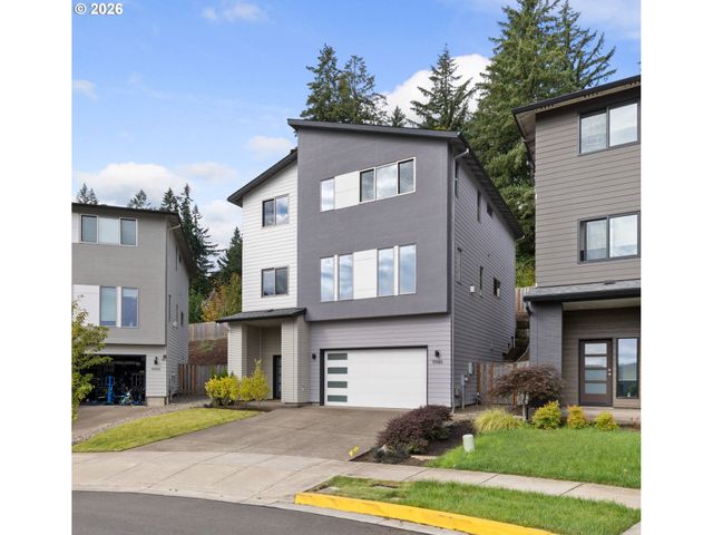 9985 Se ELDERBERRY St, Happy Valley, OR 97086