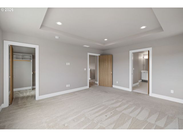 9985 Se ELDERBERRY St, Happy Valley, OR 97086