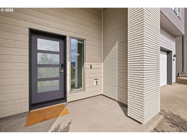 9985 Se ELDERBERRY St, Happy Valley, OR 97086