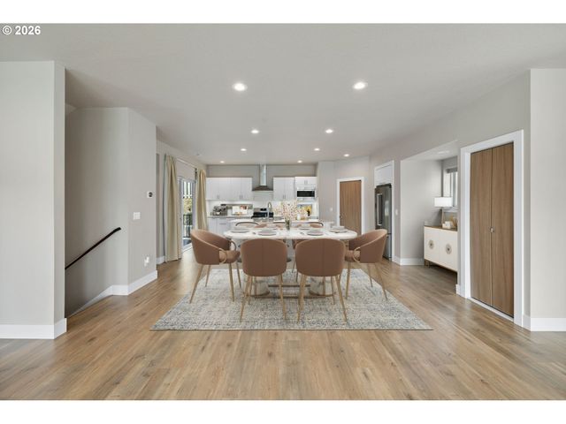 9985 Se ELDERBERRY St, Happy Valley, OR 97086