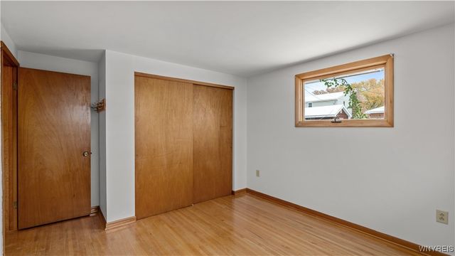 59 Cresthaven Drive, West Seneca, NY 14224