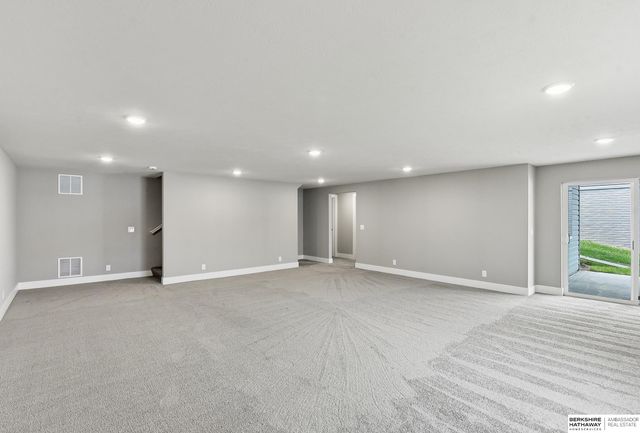 17510 Robin Drive, Omaha, NE 68136