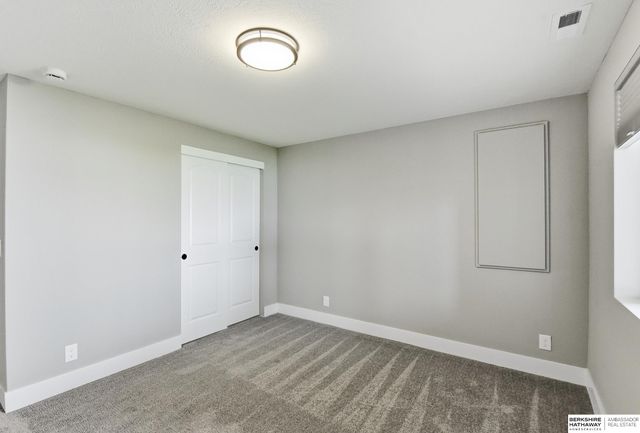 17510 Robin Drive, Omaha, NE 68136