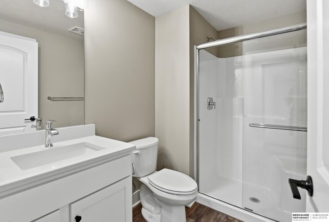 17510 Robin Drive, Omaha, NE 68136