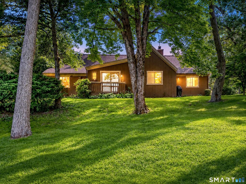 383 Sequoia Lane B, Stratford, CT 06614
