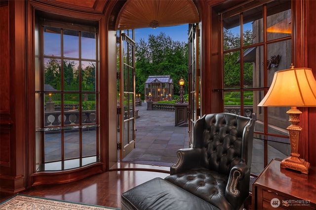 14523 172nd Avenue NE, Woodinville, WA 98072