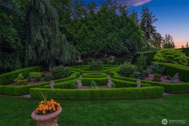 14523 172nd Avenue NE, Woodinville, WA 98072