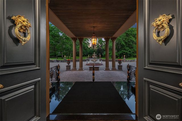 14523 172nd Avenue NE, Woodinville, WA 98072