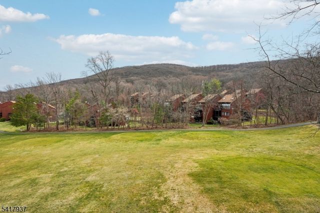 8 Baily Bunion Ct 2, Vernon Twp., NJ 07462