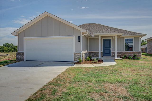 2325 S 28th Terrace, Chickasha, OK 73018