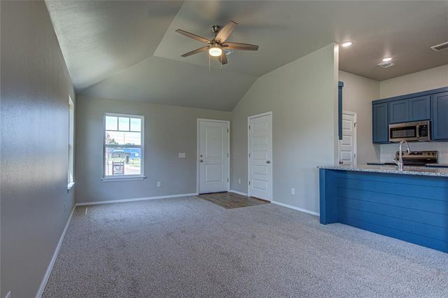 2325 S 28th Terrace, Chickasha, OK 73018