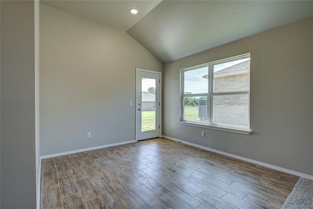 2325 S 28th Terrace, Chickasha, OK 73018