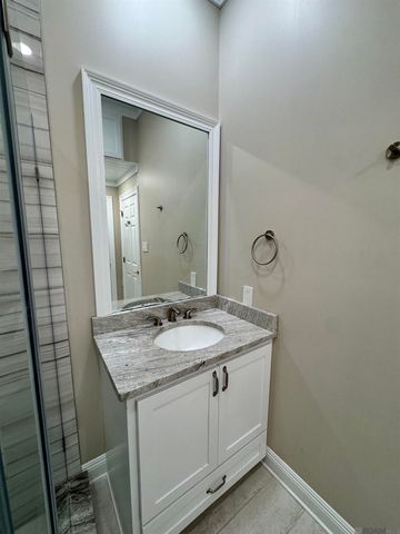 734 Woodview Ct, Baton Rouge, LA 70810