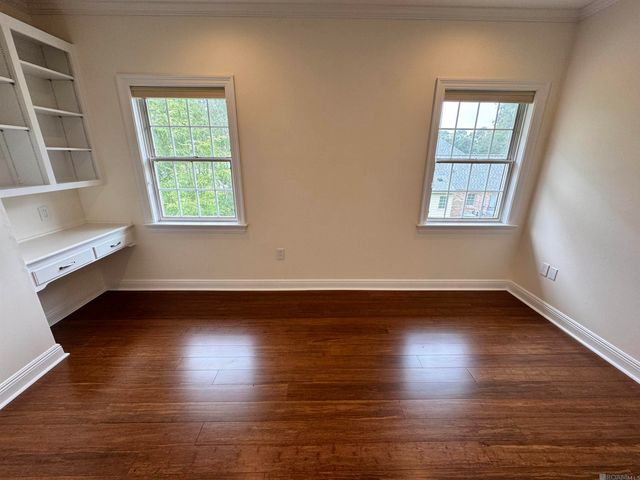 734 Woodview Ct, Baton Rouge, LA 70810