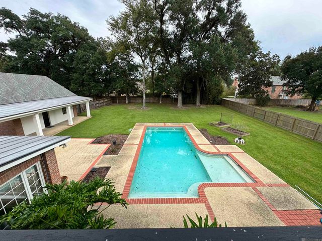 734 Woodview Ct, Baton Rouge, LA 70810