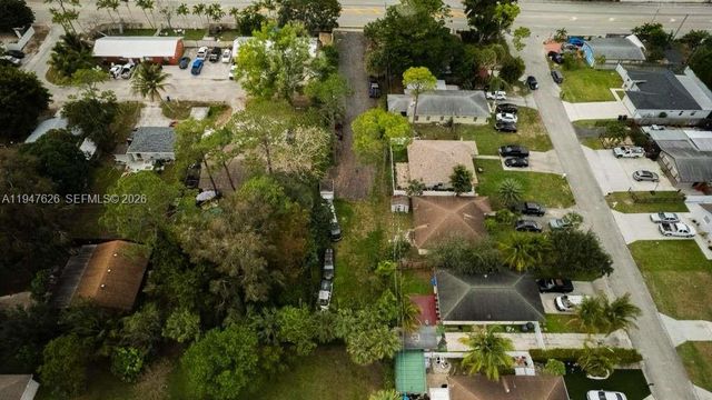 3630 S Haverhill, Greenacres, FL 33463