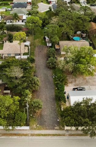 3630 S Haverhill, Greenacres, FL 33463