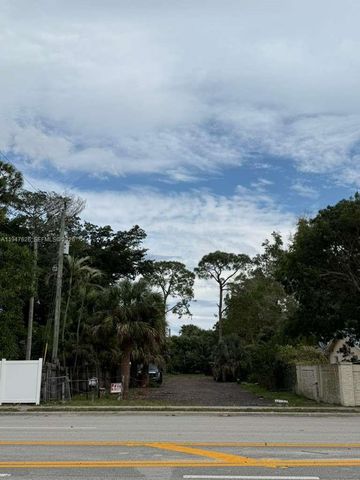 3630 S Haverhill, Greenacres, FL 33463