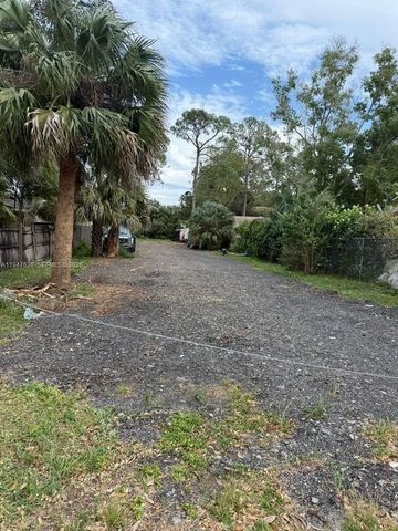 3630 S Haverhill, Greenacres, FL 33463