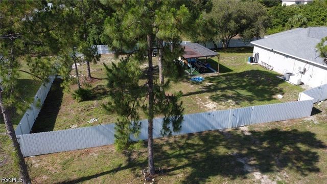 750 Cane ST E, Lehigh Acres, FL 33974