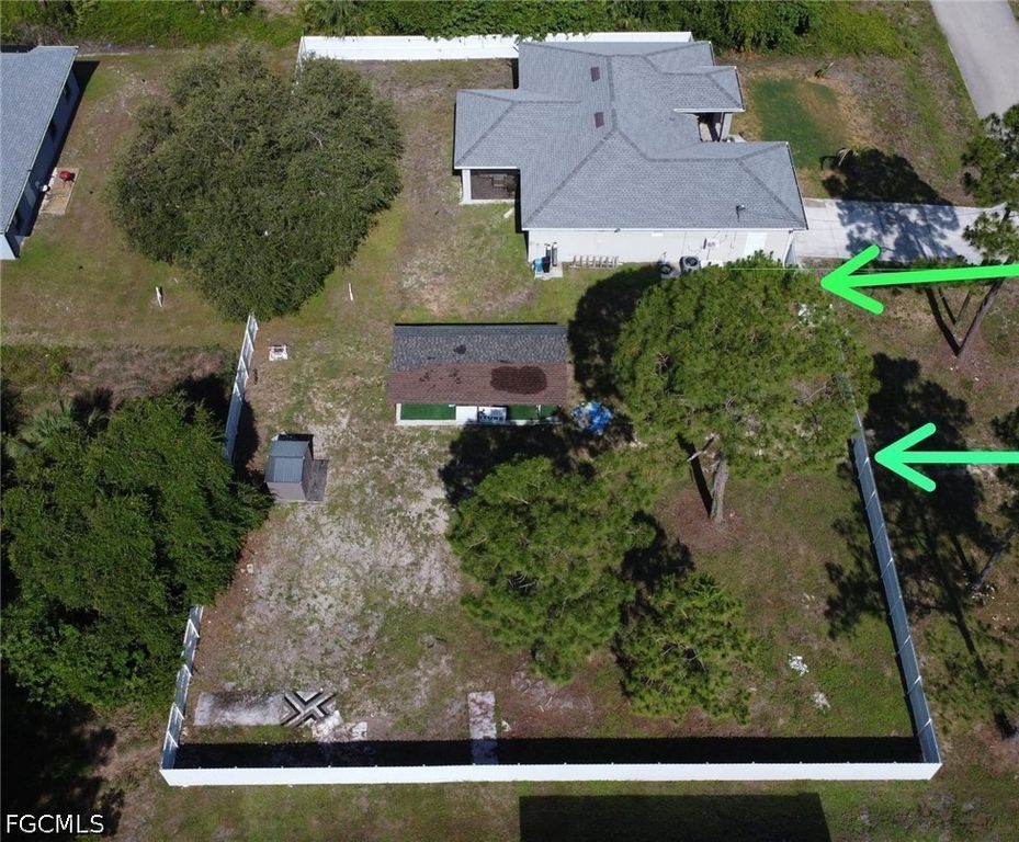 750 Cane ST E, Lehigh Acres, FL 33974