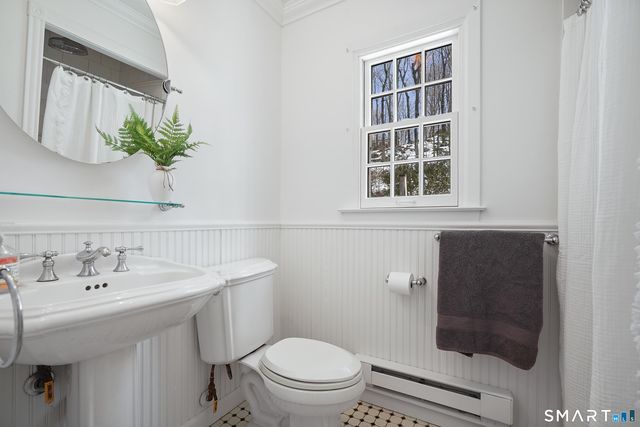 39 McIntosh Road, Stamford, CT 06903