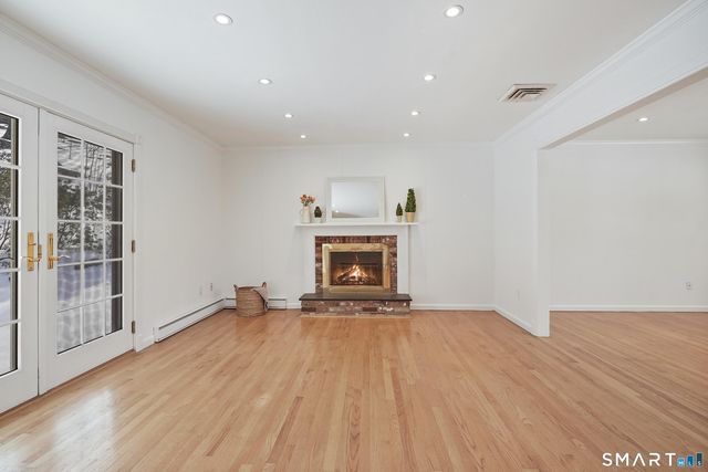 39 McIntosh Road, Stamford, CT 06903