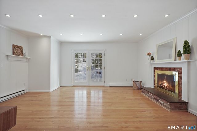 39 McIntosh Road, Stamford, CT 06903