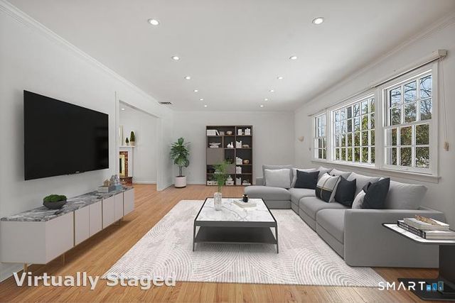 39 McIntosh Road, Stamford, CT 06903