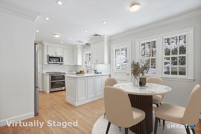 39 McIntosh Road, Stamford, CT 06903