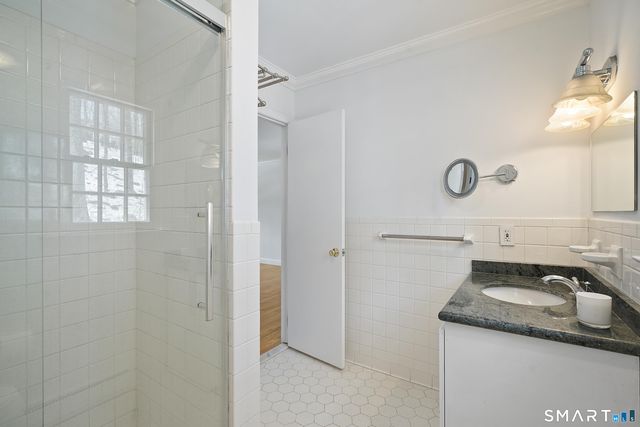 39 McIntosh Road, Stamford, CT 06903