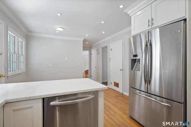 39 McIntosh Road, Stamford, CT 06903