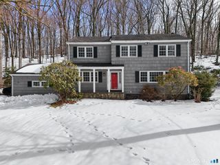 39 McIntosh Road, Stamford, CT 06903