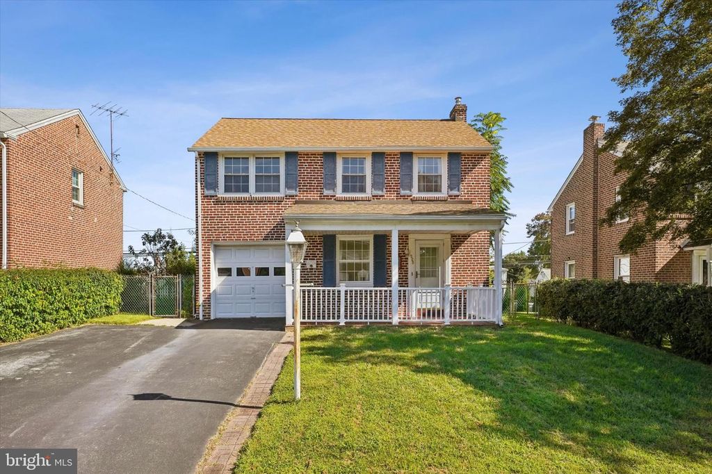 525 ACHILLE RD, HAVERTOWN, PA 19083 — exterior
