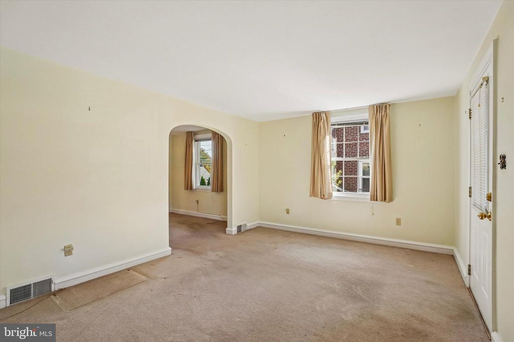 525 ACHILLE RD, HAVERTOWN, PA 19083 — photo 3
