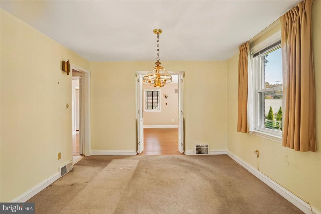 525 ACHILLE RD, HAVERTOWN, PA 19083 — photo 5