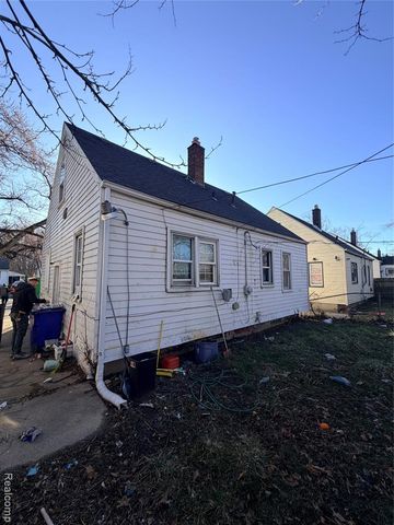 8277 Stout Street, Detroit, MI 48228