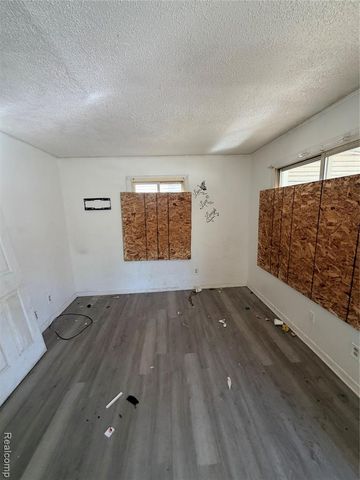 8277 Stout Street, Detroit, MI 48228