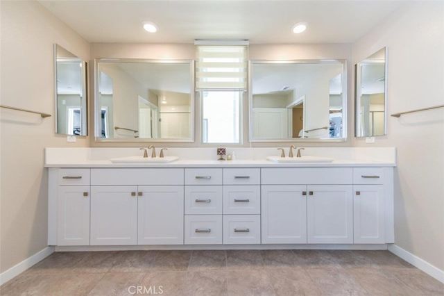 170 Tribeca, Irvine, CA 92612